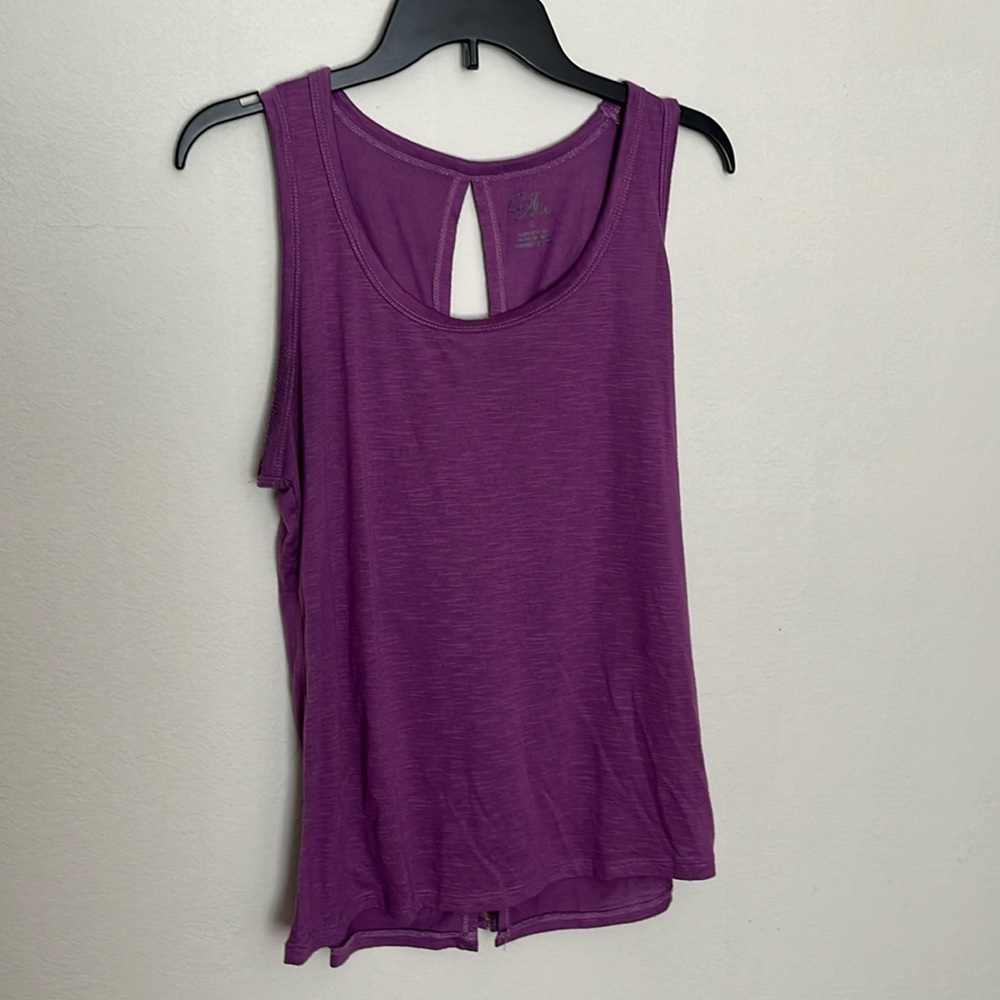 EUC L Ellie active wear purple tank bows up the back open back / cutout